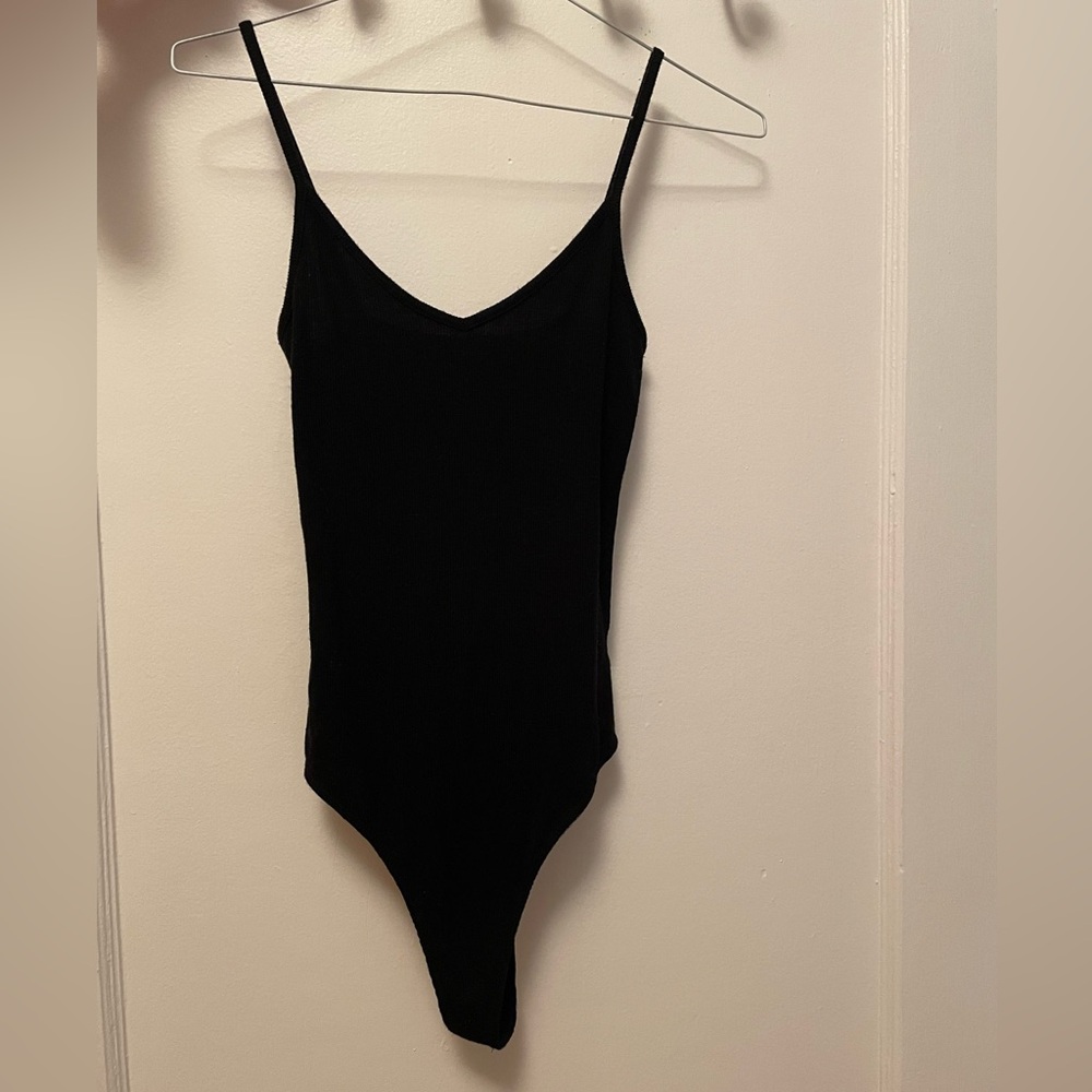 Brandy Melville John galt v neck Free with other purchase